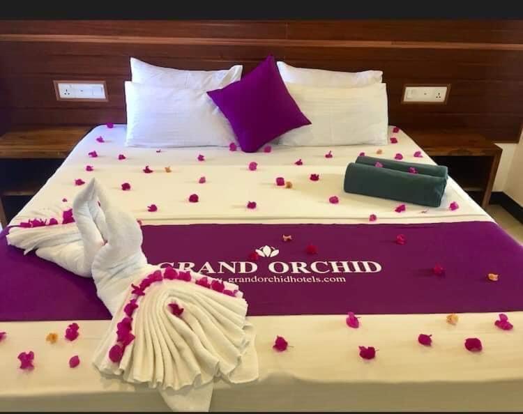 Grand Orchid Residence Канді Екстер'єр фото