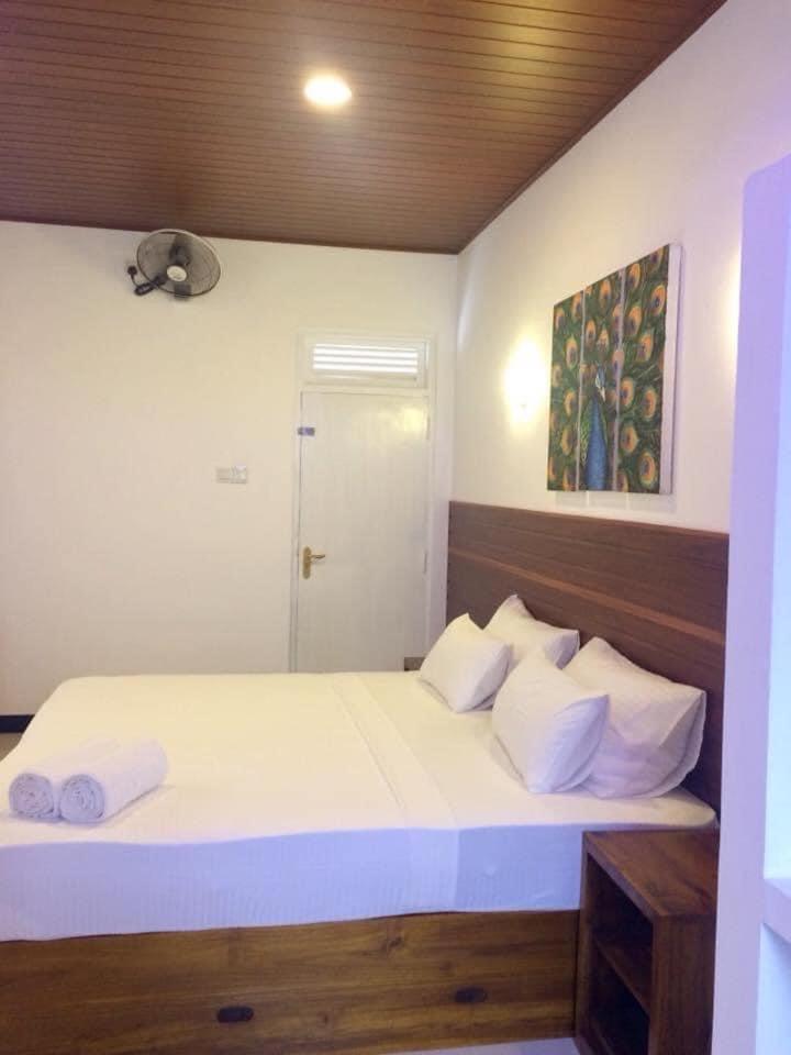 Grand Orchid Residence Канді Екстер'єр фото